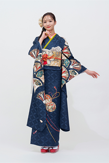 【新品/京友禅】知性的な印象の濃紺にシンプルに描かれた絵柄、すっきりと美しい一着
