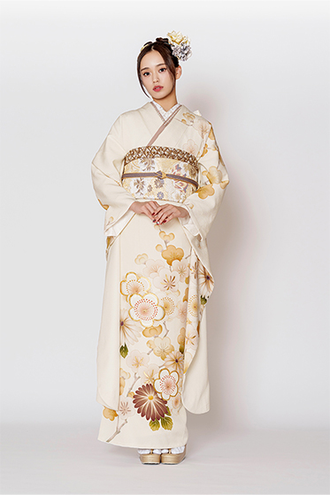 【新品/京友禅】柔らかな白に包まれた梅の花が気品高く、煌びやかな雰囲気を演出