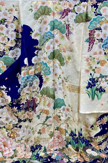 金駒刺繍　振袖