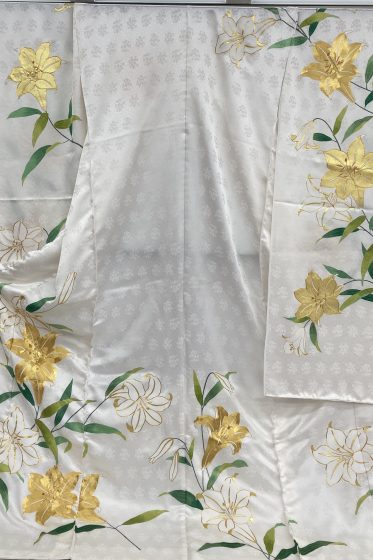 尾峨佐染繍　白