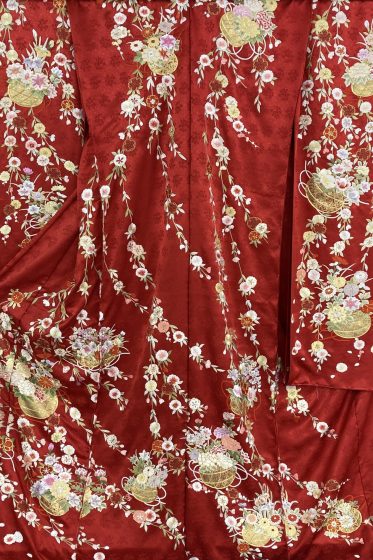 国内最高峰の幻の手刺繡　尾峨佐染繍！