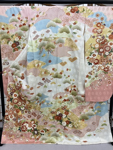 ほぼ新品モデル着用振袖