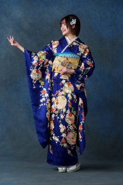 尾峨佐青_image-250x375.jpg