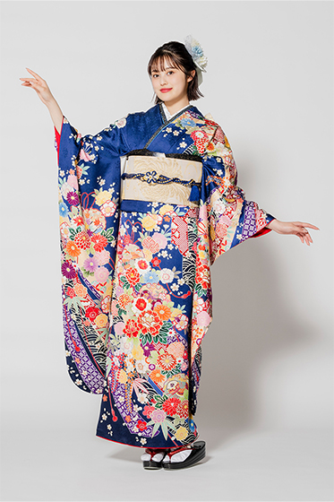 【お仕立上り/京友禅】爽やかなブルー×色鮮やかな花々で、晴れの日らしいぱっと華やかな雰囲気に