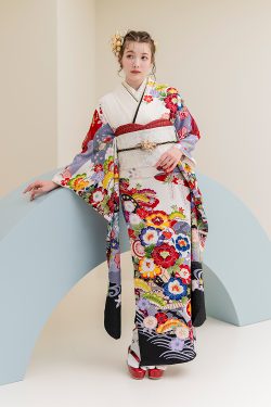 502z8〇京都きもの友禅 人気色 振袖 身幅広め 地紋 雪輪文〇成人式 結婚式 502z8〇京都きもの友禅 人気色 振袖 身幅広め 地紋 雪輪文〇成人式
